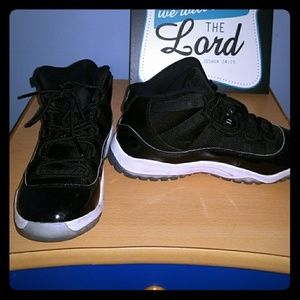 Boys Jordan's size 3y